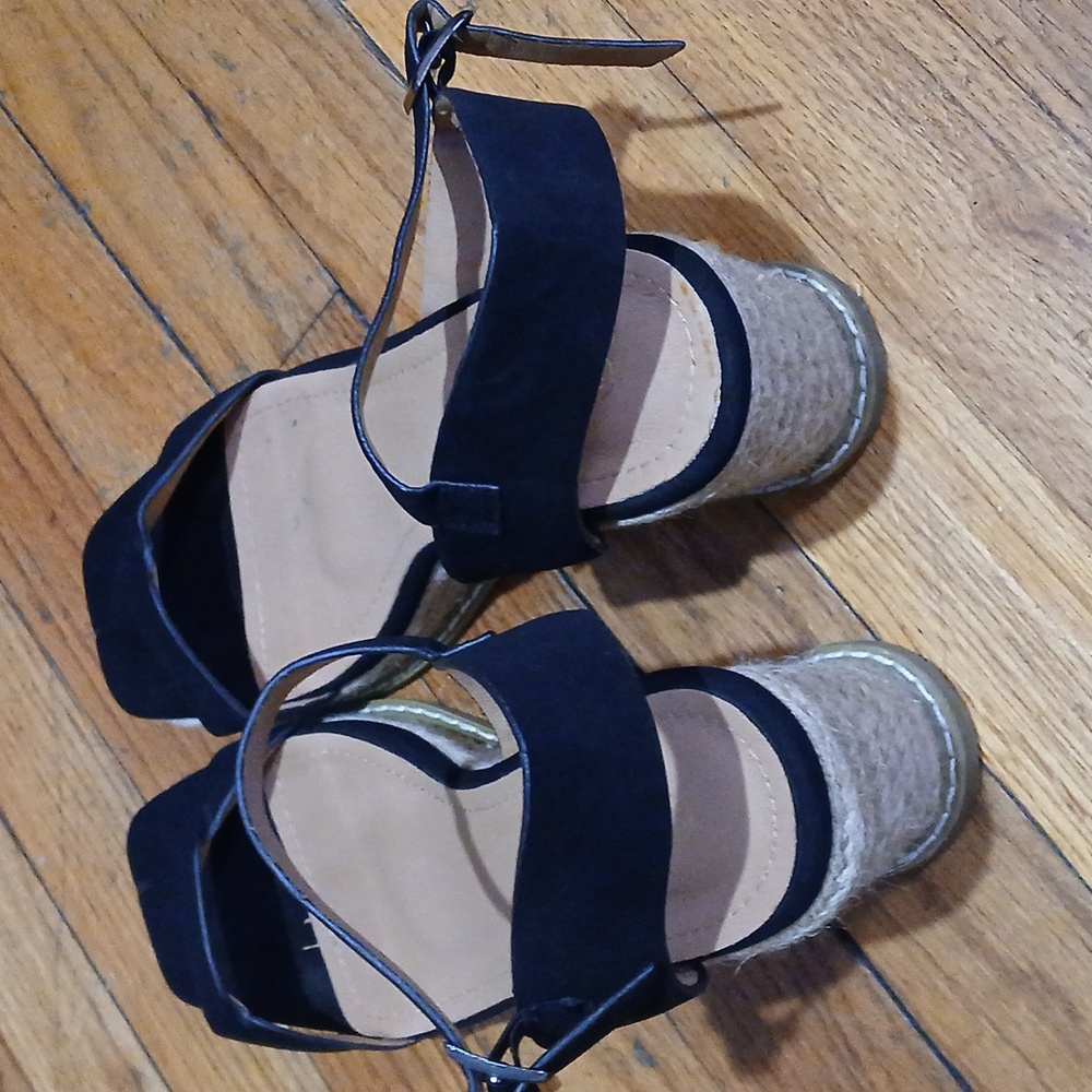 Wedges - Picture 3 of 4
